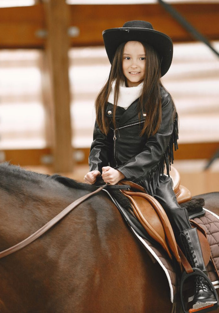 <h1>Become more than a <span style="text-decoration:underline">partnership</span> become a curator of legendary luxury.<br/></h1>